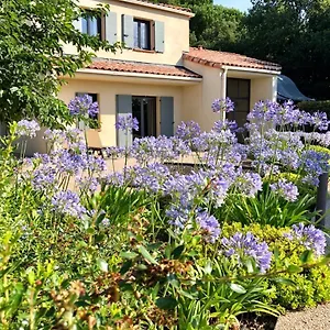  Vakantiehuis Le Jas Du Pebrier